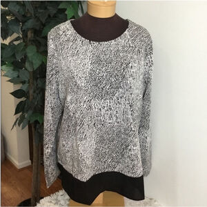 Croft & Barrow mock layer long sleeve top Woman's XXL black & white